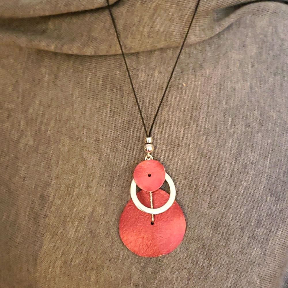 Caracol Adjustable Pendant